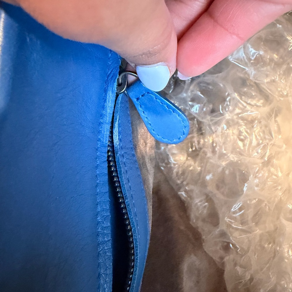 Bottega Veneta Blue Intrecciato Tote medium - Picture 9 of 9